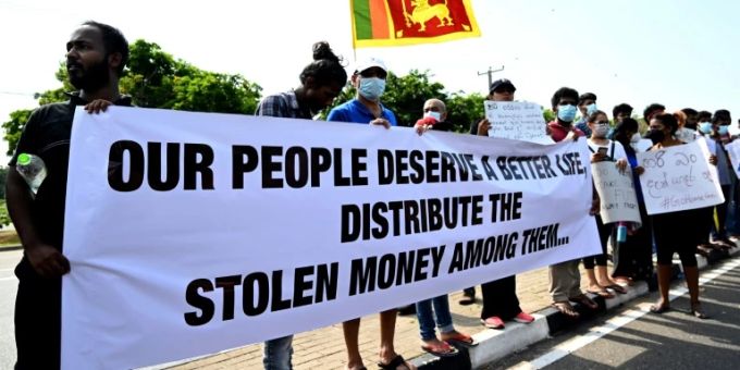 Proteste gegen die hohen Preise und Engpässe Proteste gegen die hohen Preise und Engpässe
