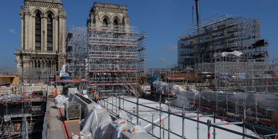 Nach dem Brand wurden grosse Teile der Kirche schwer beschädigt.