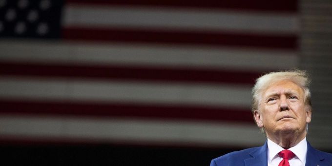 Donald Trump ist auf Bundesebene im Zusammenhang mit versuchtem Wahlbetrug angeklagt. Donald Trump ist auf Bundesebene im Zusammenhang mit versuchtem Wahlbetrug angeklagt.