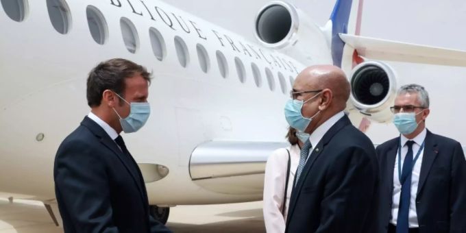 Macron (li.) und der mauretanische Staatschef Ghazouani Macron (li.) und der mauretanische Staatschef Ghazouani