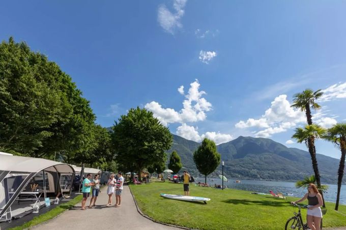 Camping unter Palmen: das Campofelice Camping Village am Lago Maggiore Campofelice Camping Village