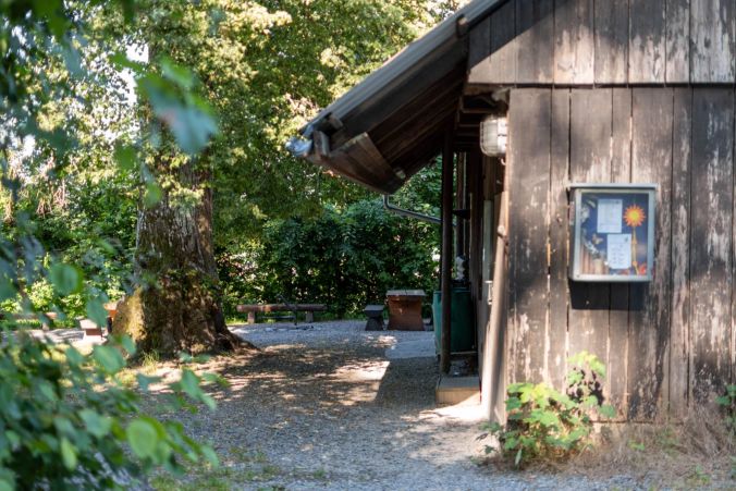 Der Eingang zum Pirol-Picknickplatz.
