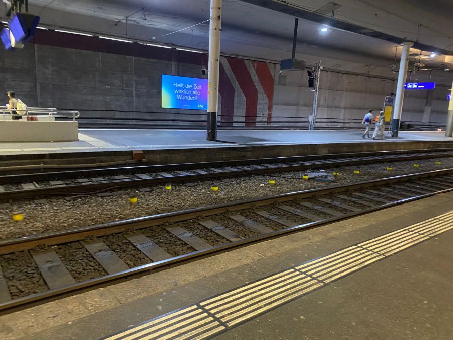 An den Bahnhöfen Bern (abgebildet) und Zürich stinkt es wegen den Pannenzügen der SBB noch immer.