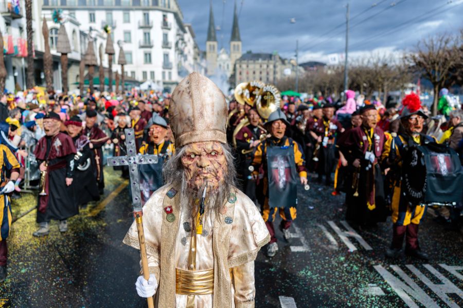 Rund 26'000 Menschen säumten die Strassen.