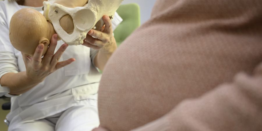 Wie gross das Risiko von Medikamenten in der Schwangerschaft ist, ist oft unklar. (Symbolbild)