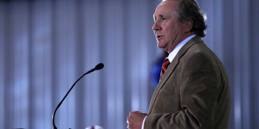 ARCHIV - Michael Reagan, Sohn des ehemaligen US-Präsidenten Reagan, spricht während einer republikanischen Wahlkampfveranstaltung. Foto: Matt Rourke/AP/dpa