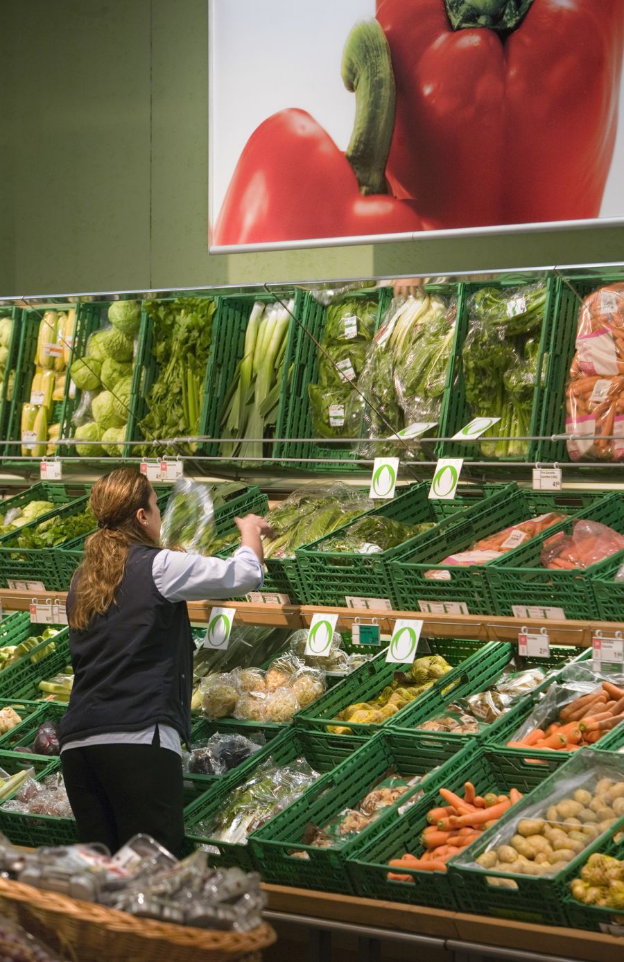 Mit Bio-Produkten haben Schweizer Läden im vergangenen Jahr einen Umsatz von 4,3 Milliarden Franken erzielt. (Symbolbild)