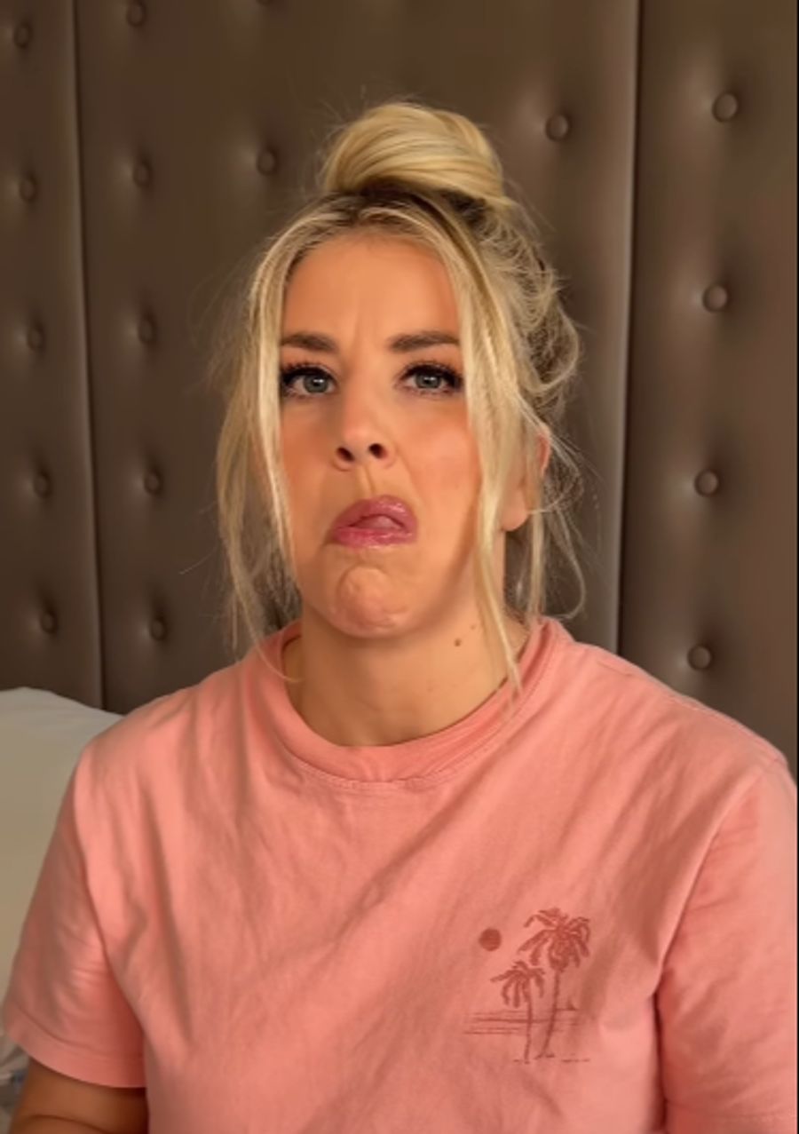 So sieht es also aus, wenn Egli ihr Gesicht dehnt.