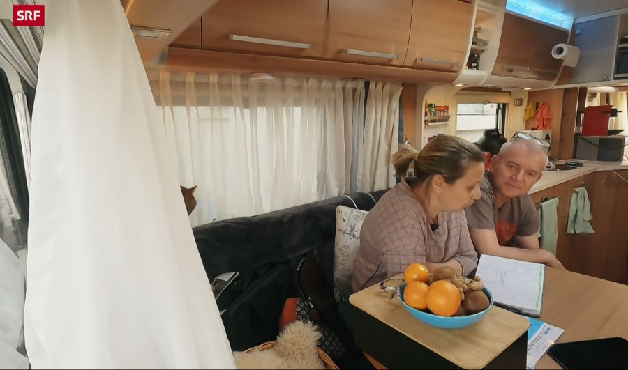 Davor lebten sie mehrere Wochen in ihrem Wohnwagen.