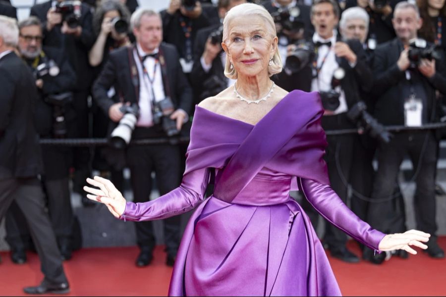 Schauspielerin Helen Mirren (78) hat so wenig Botox gespritzt, dass es den meisten Befragten gar nicht aufgefallen ist.