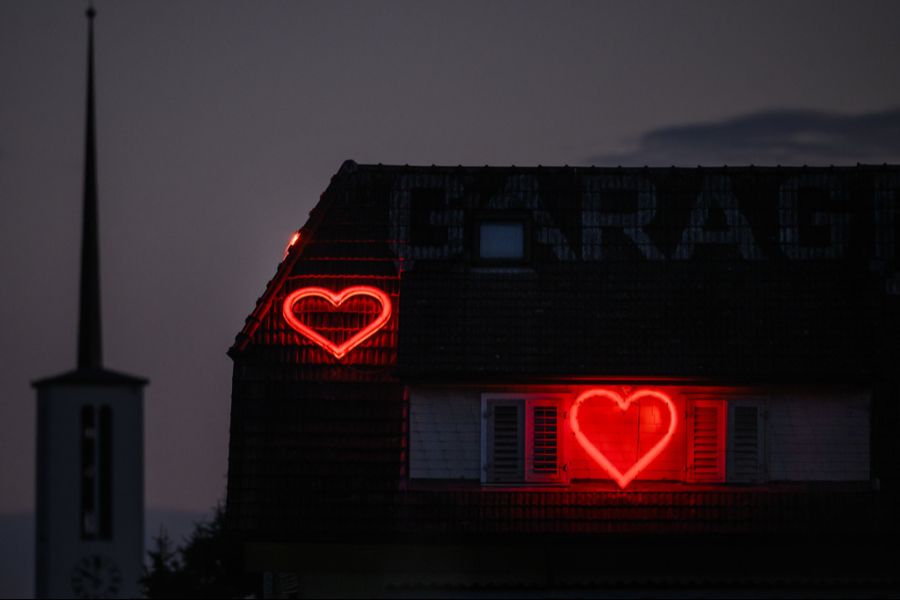 Er sagt: «Freier bezahlen für die Dienstleistungen. Wenn sie 100 Franken haben, denken einige schnell, die Welt gehört ihnen.»