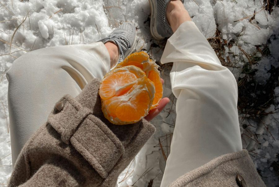 Ein Reddit-User vergleicht den Konsum von Mandarinen in seiner Nähe mit einem «Tränengasangriff» auf seine Augen.