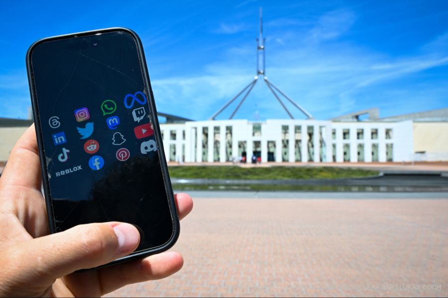 Instagram, Facebook und Co. sind für Kinder unter 16 Jahren verboten.