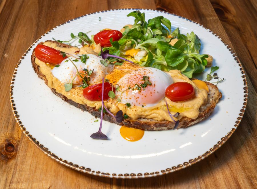 Brot Eier Käse Gericht