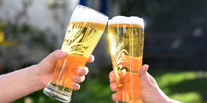 Eine deutsche Brauerei muss ihr «alkoholfreies Bier» zurückrufen – weil es doch Alkohol enthält. (Symbolbild) Bier