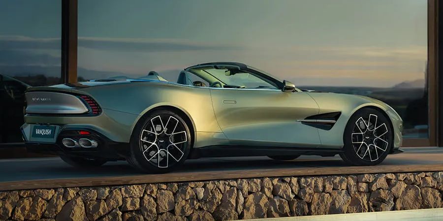 Aston martin Vanquish Volante