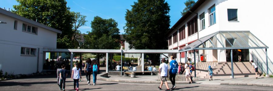 Die Schulleiterin bat Netap, «den «Betrieb nicht weiter zu stören».
