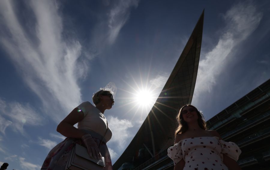 Einwohner sollen belohnt werden, wenn Freunde oder Verwandte als Touristen nach Dubai reisen.