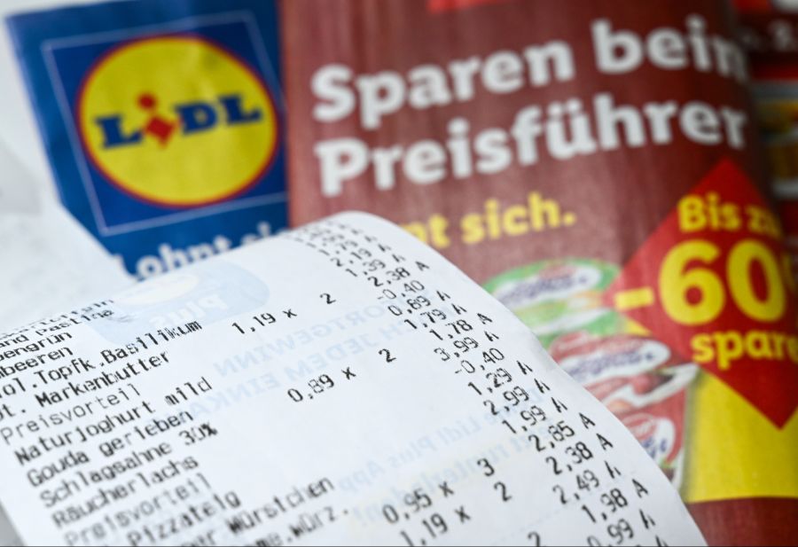 Während Ausfuhrbelege bisher manuell am Zoll abgestempelt werden mussten, soll dies bald automatisch per App möglich sein.