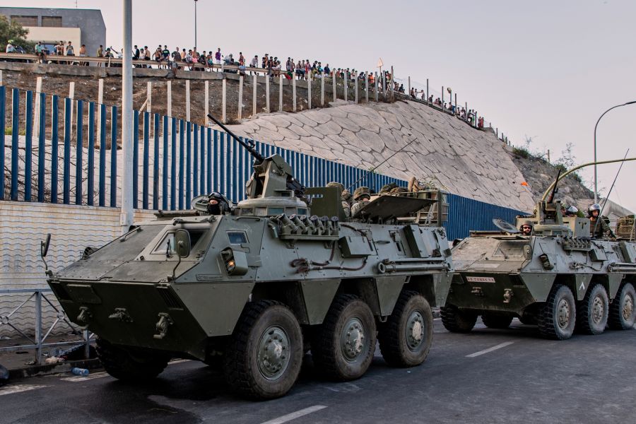 Die Polizei und Guardia Civil sind überfordert. Die Regierung in Spanien hat die Armee mobilisiert.