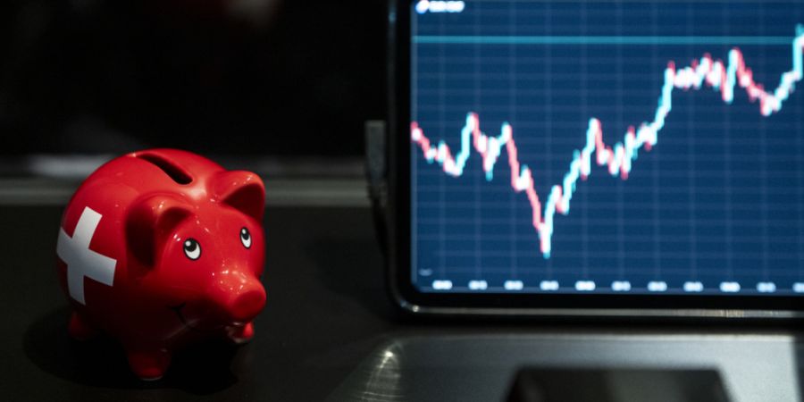 Das erprobte Sparschwein hat gegenüber Fonds mit Renditeversprechen zusehends einen schweren Stand. (Symbolbild)