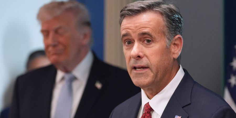 ARCHIV - CIA-Direktor John Ratcliffe spricht in Anwesenheit von US-Präsident Donald Trump im Weißen Haus. Foto: Alex Brandon/AP/dpa/Archivbild