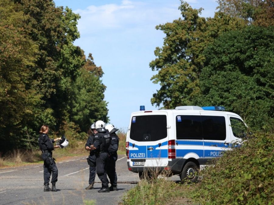 Polizei Fahndung nach Sabotage