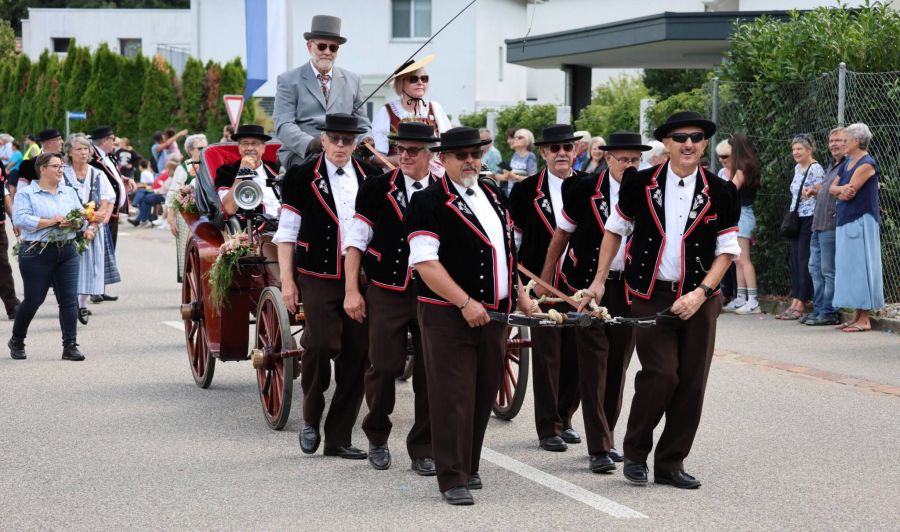 Impressionen vom Festumzug der Gemeinde Gunzgen.