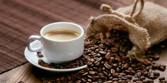 Kaffee, Bohnen, Tasse, schwarzer Kaffee