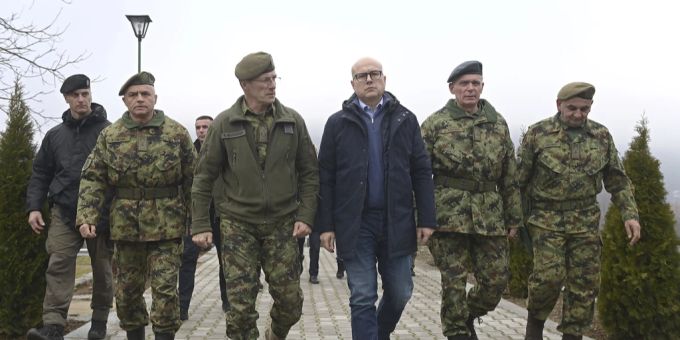 Serbien - Verteidigungsminister Milos Vucevic soll Regierung bilden