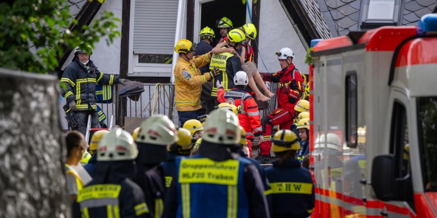 Hotel teilweise eingestürzt