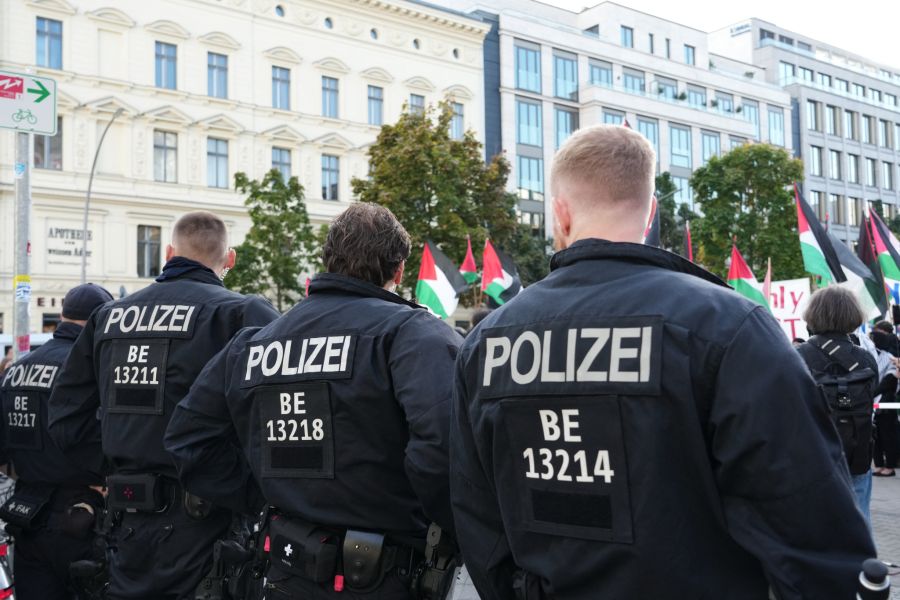 72 Polizisten haben bereits bei anderen Bundesländern um eine Versetzung angefragt oder diese beantragt.