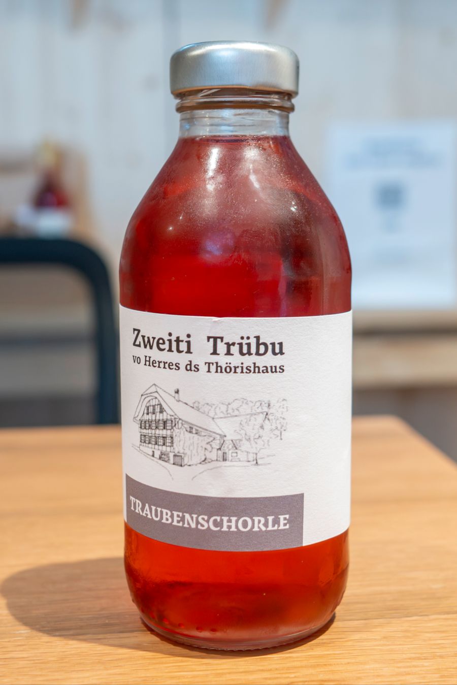 Aus seinen Trauben stellt Peter Herren auch eine alkoholfreie Schorle her.