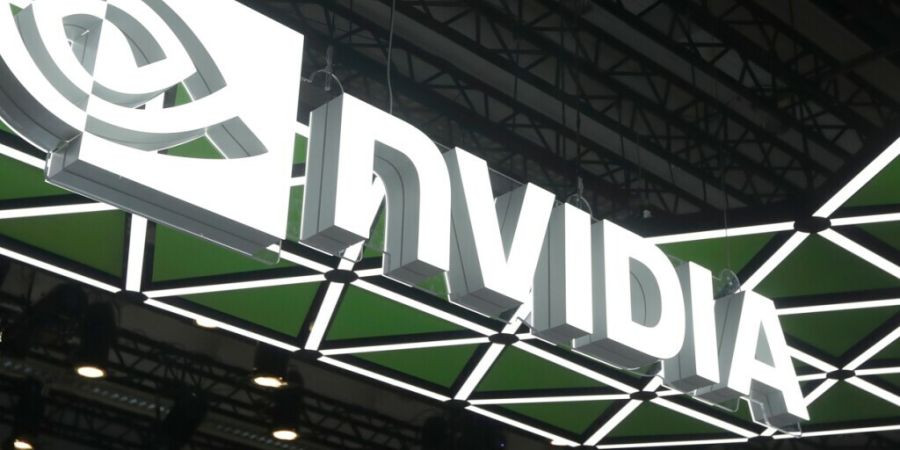 Die deutsche Regierung plant eine Zusammenarbeit mit dem US-Chiphersteller Nvidia, um den Einsatz von Künstlicher Intelligenz in der Industrie voranzutreiben. (Symbolbild)