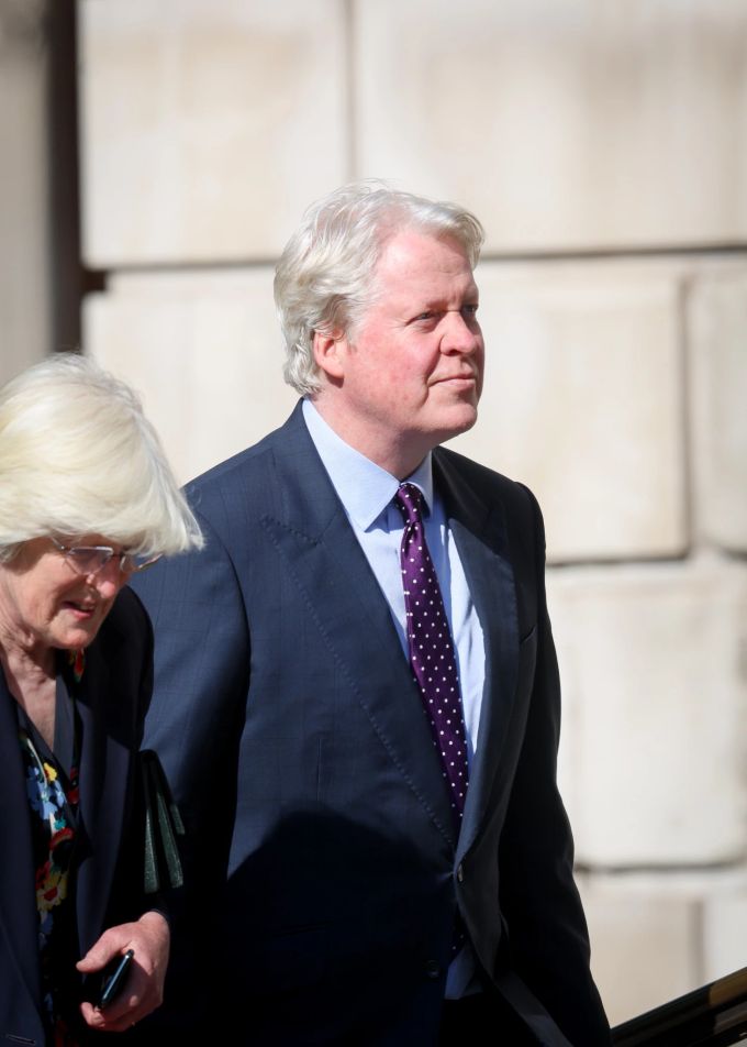 Die Royals hatten keine Zeit für Prinz Harry. Dafür aber die Geschwister von Diana: Earl Spencer und Lady Jane Fellowes. Earl Spencer Lady Jane