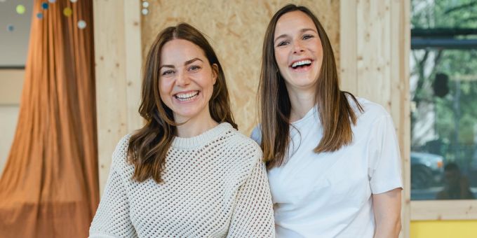 Die Gründerinnen von OiOiOi: Belén Stämpfli und Anna Mucha. OiOiOi