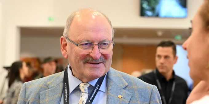 Der ehemalige Vizekanzler Hubert Gorbach (FPÖ/BZÖ) feiert bei der Vorarlberger Landtagswahl 2024 einen erneuten Stimmenzuwachs. Hubert Gorbach