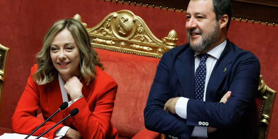 Italiens Ministerpräsidentin Giorgia Meloni und Vize Matteo Salvini brachten das neue Gesetz mit ihrer Rechtskoalition auf den Weg. (Foto: Archiv)