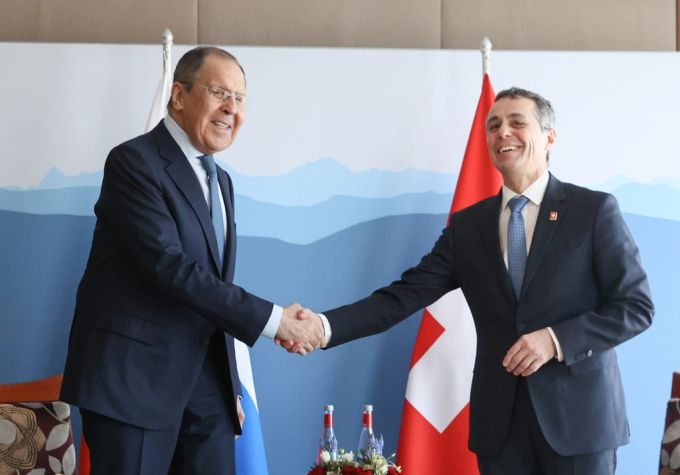 Aussenminister Cassis mit seinem russischen Amtskollegen Sergej Lawrow rund ein Monat vor Beginn des Ukraine-Krieges. Cassis