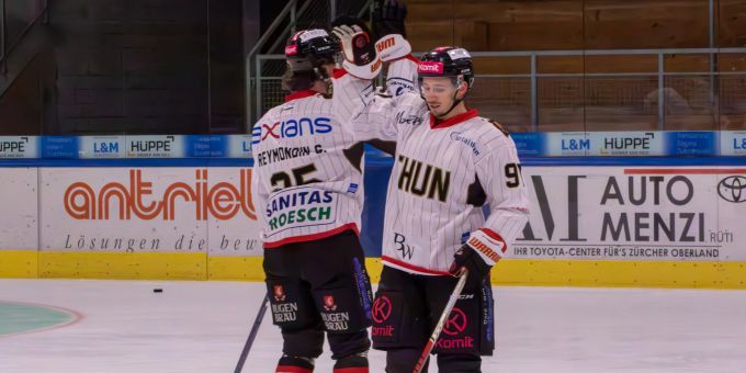 Der EHC Thun auswärts in Wetzikon. EHC Thun Schoch