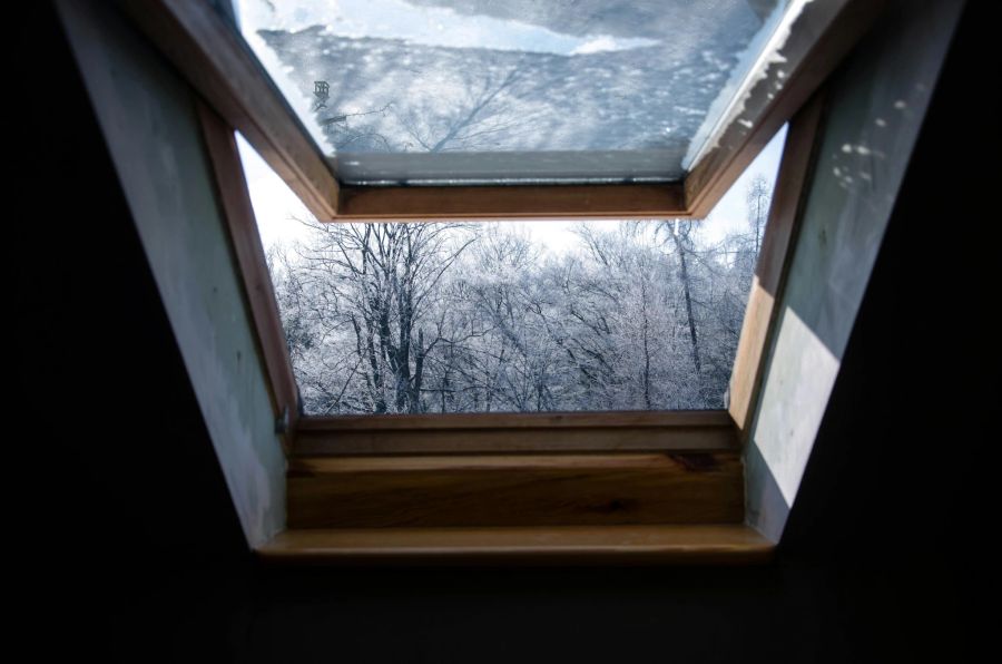 Auch wenn draussen eisiges Wetter herrscht: Lüften ist auch im tiefsten Winter ein absolutes Muss. Ansonsten können sich Pilze und Bakterien schnell ausbreiten.