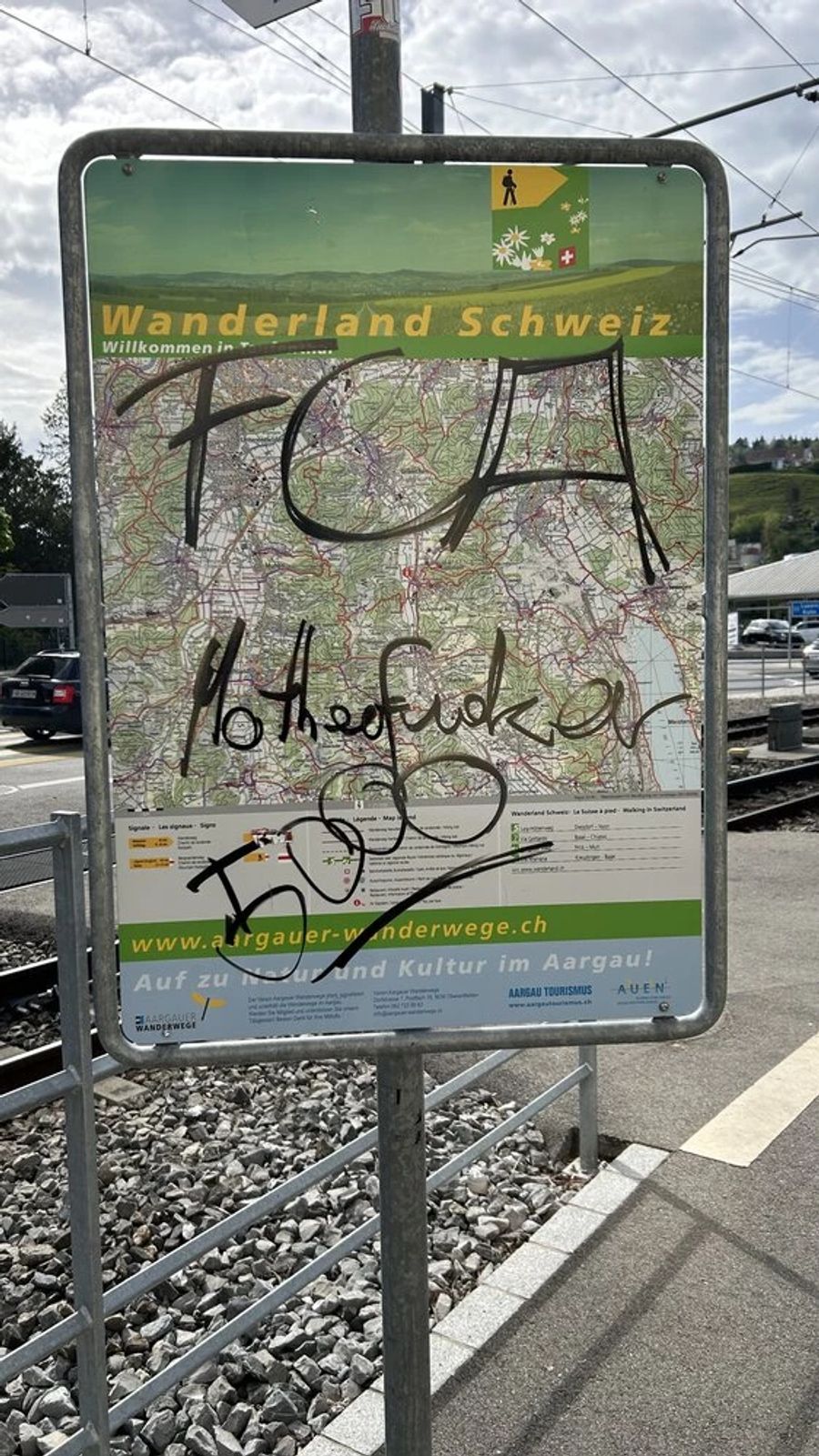 Graffiti-Bekundungen zum Aarauer Fussballclub FCA.