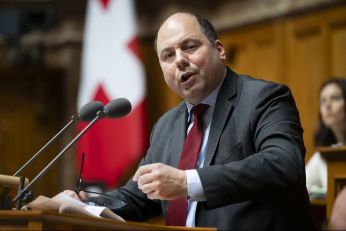 SVP-Nationalrat Mauro Tuena bereitet der 1. Mai Sorgen. 1. Mai