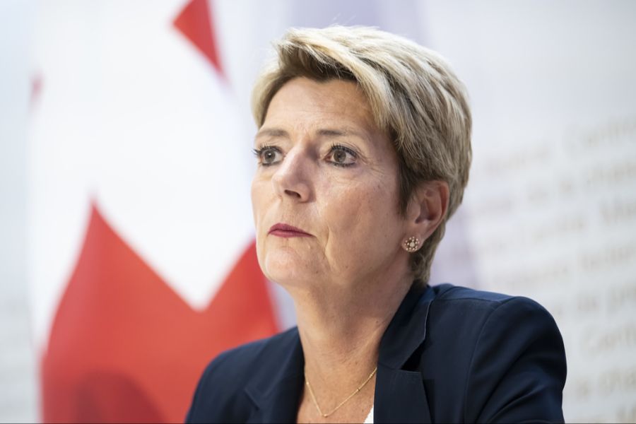 Auch Bundespräsidentin Karin Keller-Sutter konnte die Kohlen für die Schweiz nicht aus dem Feuer holen.