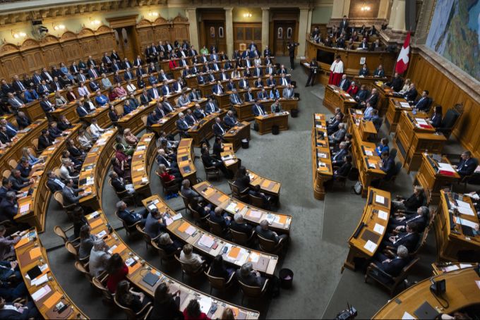 Die Bundesversammlung muss den neuen Vorgaben für die UBS zustimmen. (Symbolbild) Bundesversammlung UBS