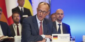 Botschaft an Moskau - Merz setzt in Kiew auf Entschlossenheit Botschaft an Moskau - Merz setzt in Kiew auf Entschlossenheit