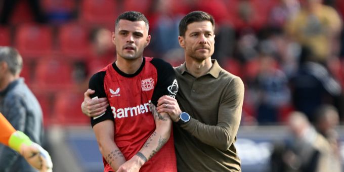 Xabi Alonso verlässt Granit Xhaka und Leverkusen. Xabi Alonso