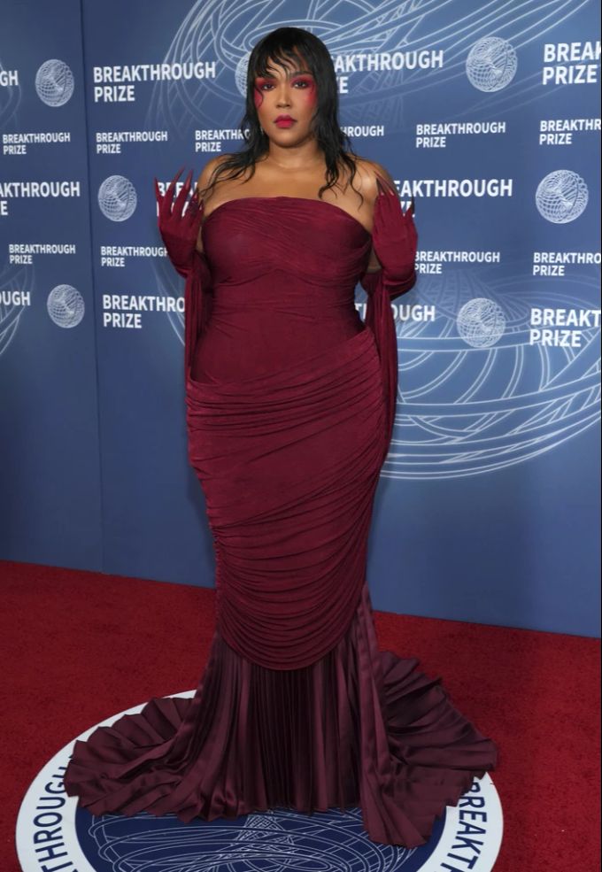 Die Sängerin Lizzo hat abgenommen. lizzo