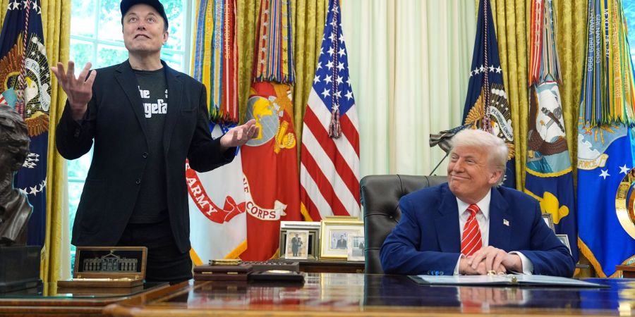 Tech-Milliardär Elon Musk rief im Auftrag von US-Präsident Donald Trump das Kostensenkungsgremium Doge ins Leben. Dessen Mitarbeiter sollen nun auf noch mehr Daten zugreifen können. (Archivbild)