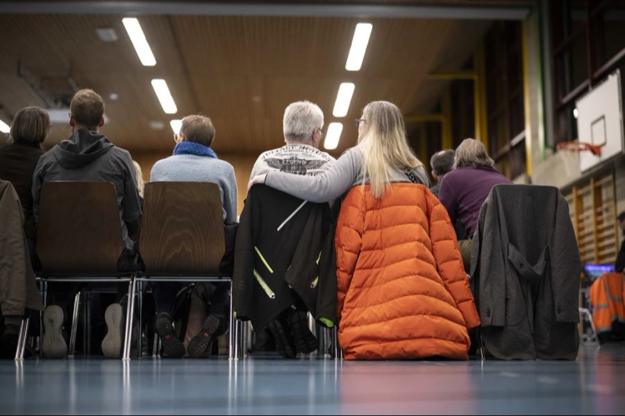 Laut Stauffer haben die Menschen weniger Hemmungen, ihre Meinung zu äussern. Dabei komme es auch zu heftigen und aggressiven Anfeindungen.